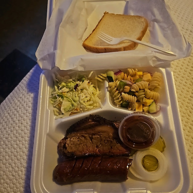Brisket Plate w 2 Sides
