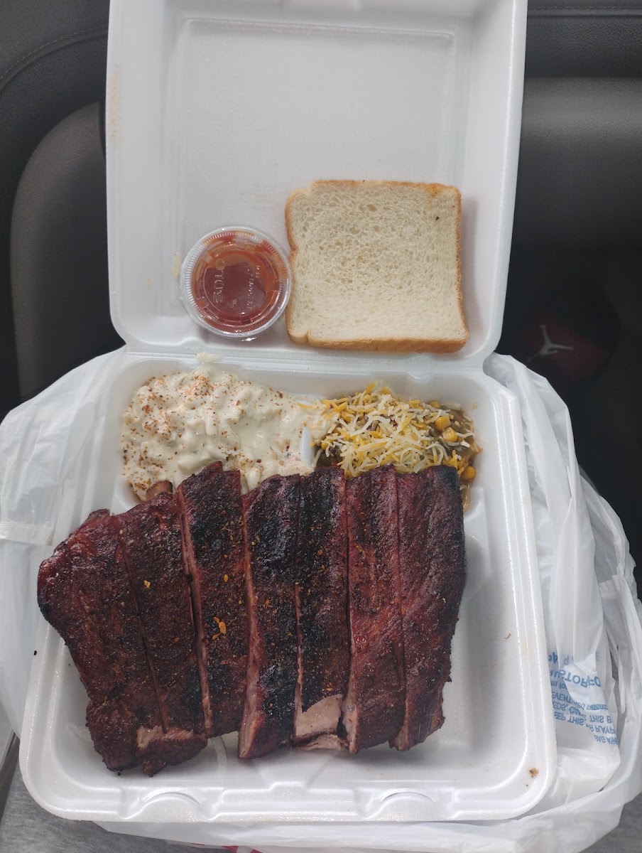 Hungry Dog Roadside Eats