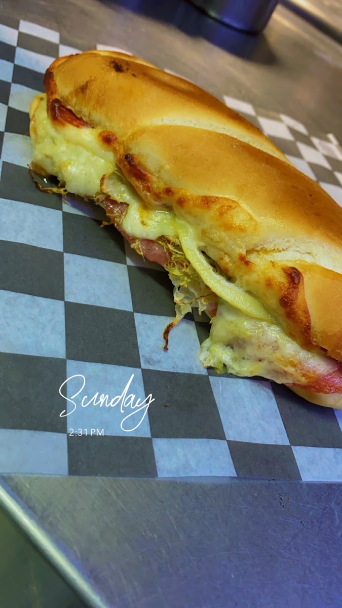 Hernandez Pizzeria