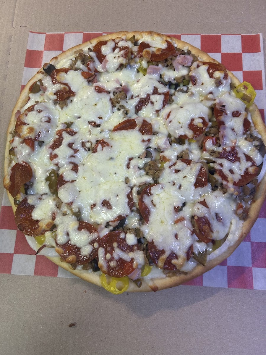 Hernandez Pizzeria