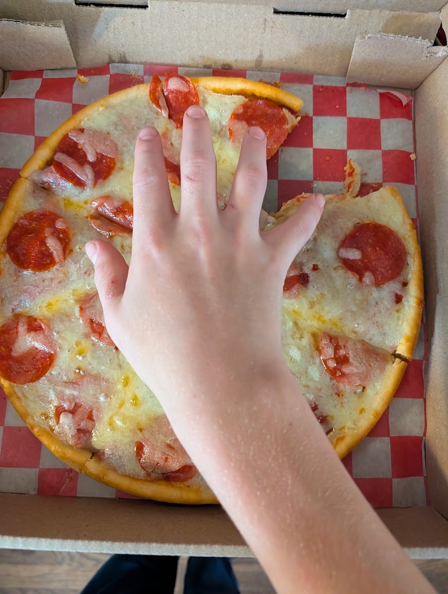 Hernandez Pizzeria
