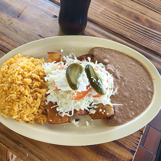 Mole Enchilada