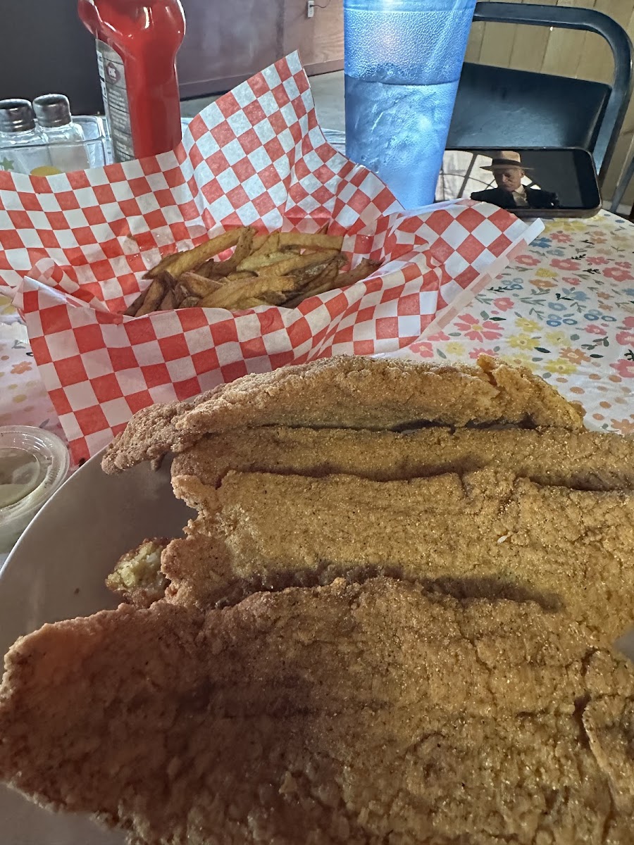 Nova’s Cafe & Grill