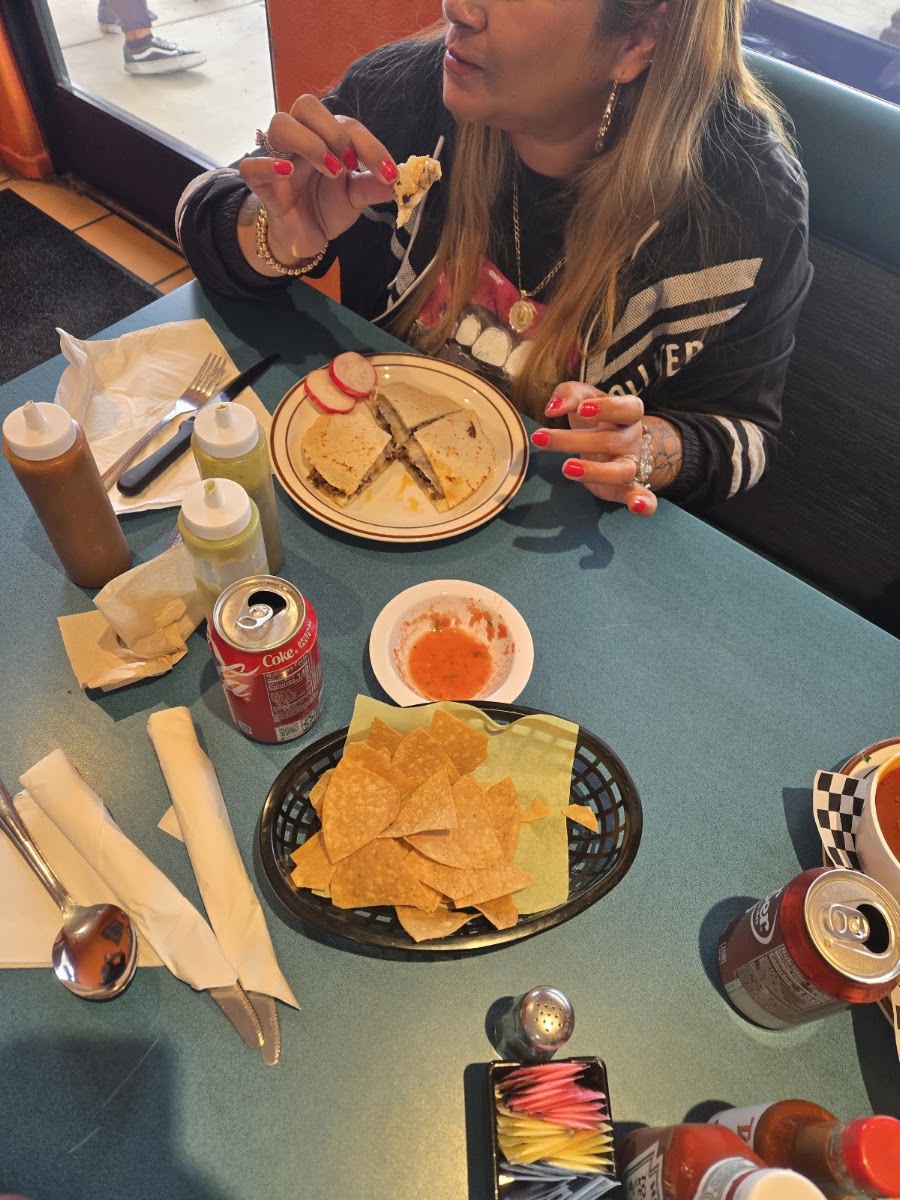 Chilaquiles Mexican and Seafood Restaurant