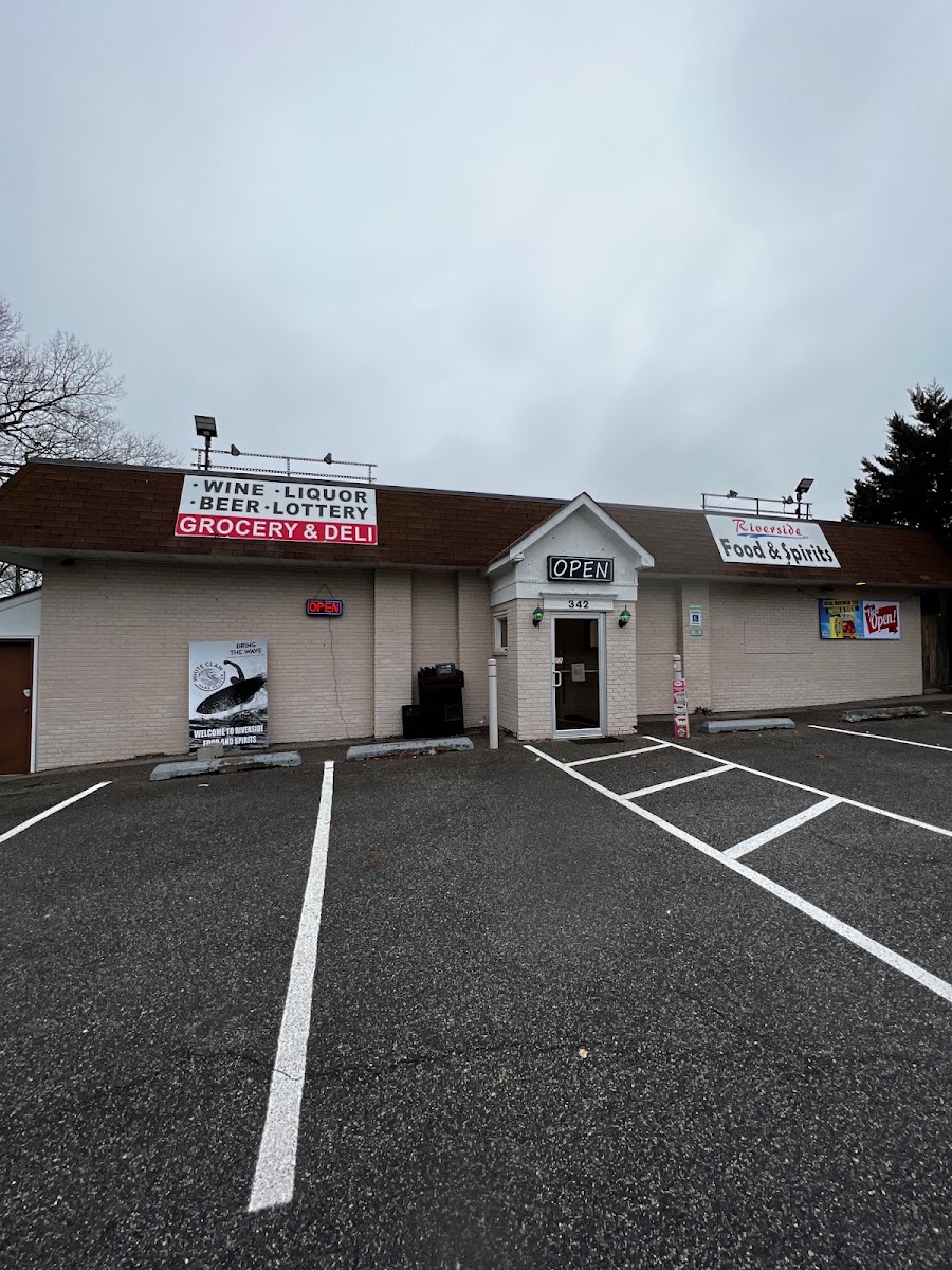 Riverside Food & Spirits