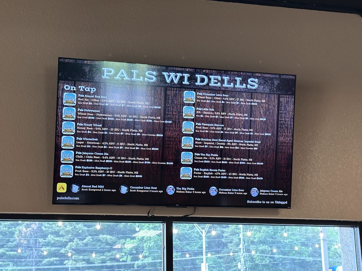 Pals Brewing Company Wisconsin Dells menu board