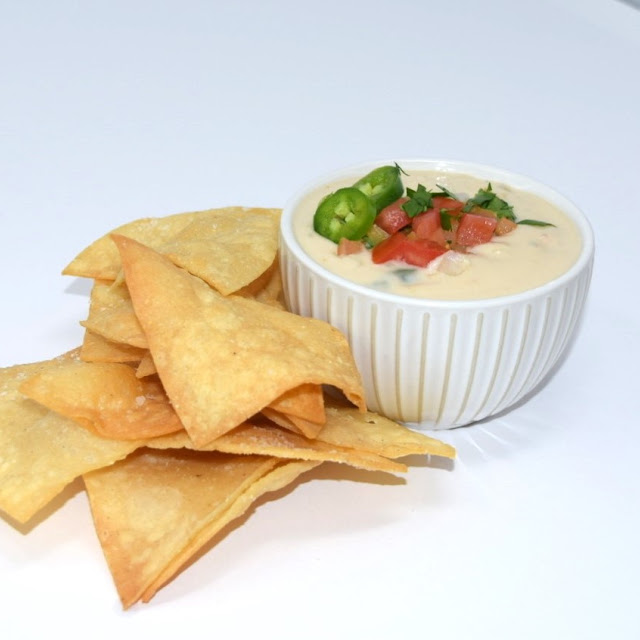 Queso & Chips Large