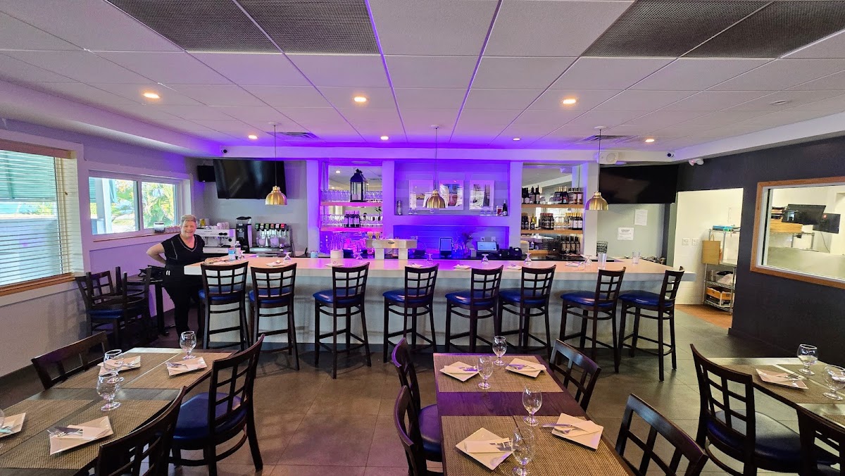 Jolie American Bistro Restaurant