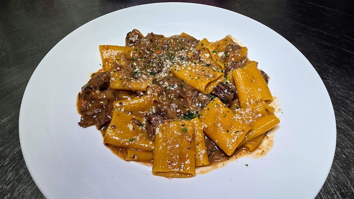 Jolie American Bistro Restaurant