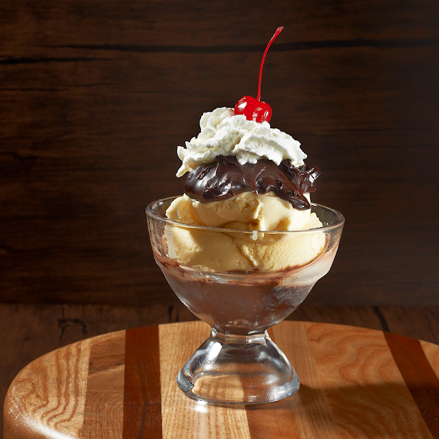 Classic American Sundae