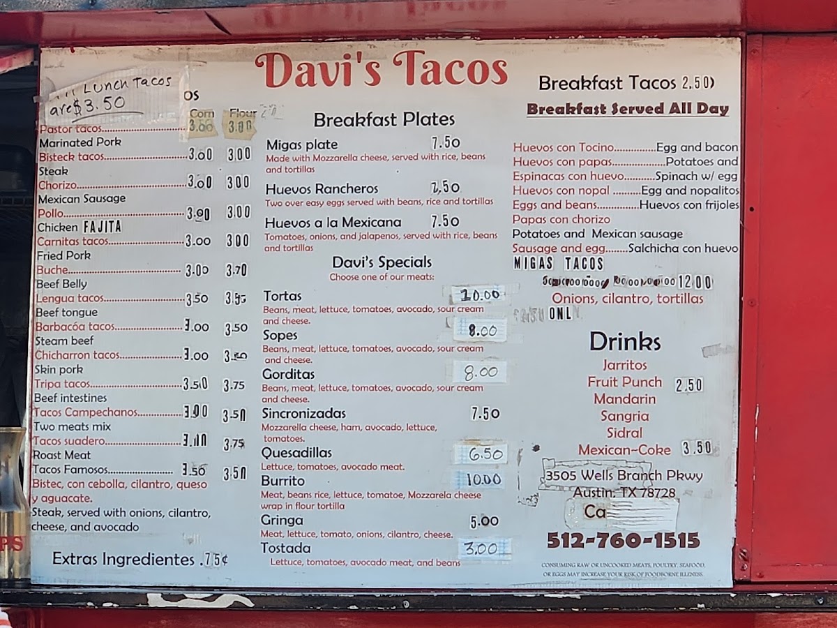 Davi’s Tacos menu board
