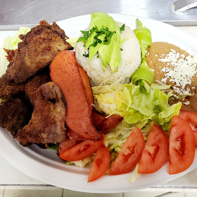 Plato De Milaneza