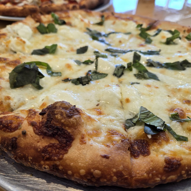 12 White Pie