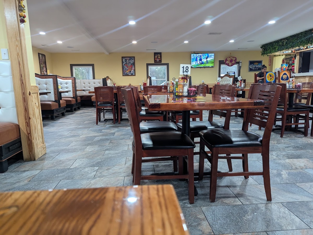 Cancuns Mexican Grill