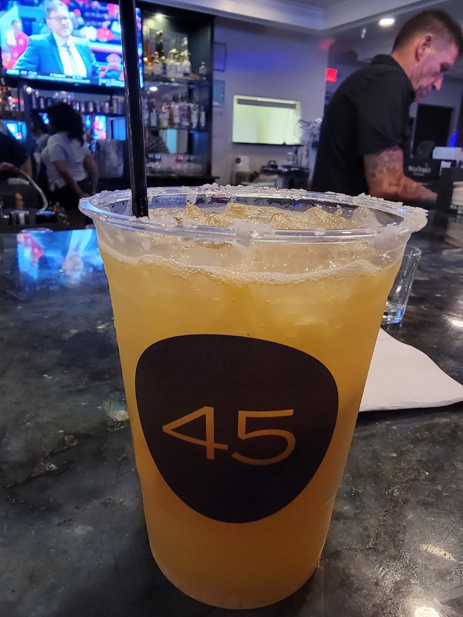 Bar 45