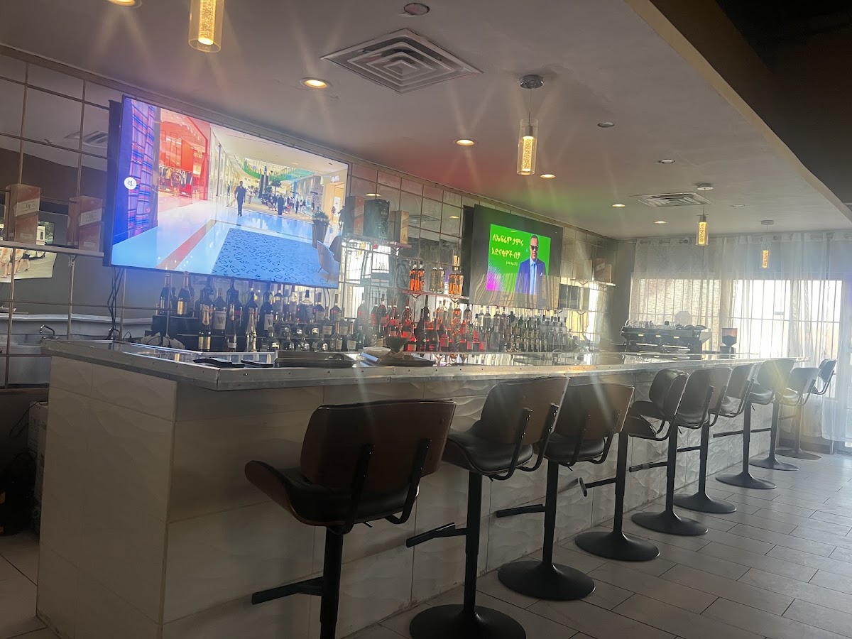 LOZA LOUNGE Ethiopian and Eritrean restaurant and bar