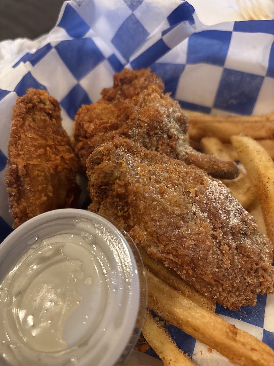 Buoy’s southern kitchen & more