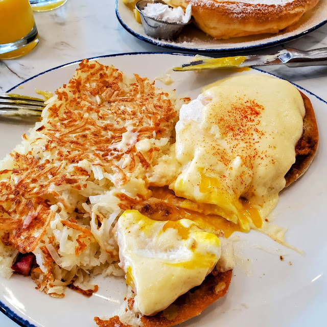 Hashbrowns and Toast
