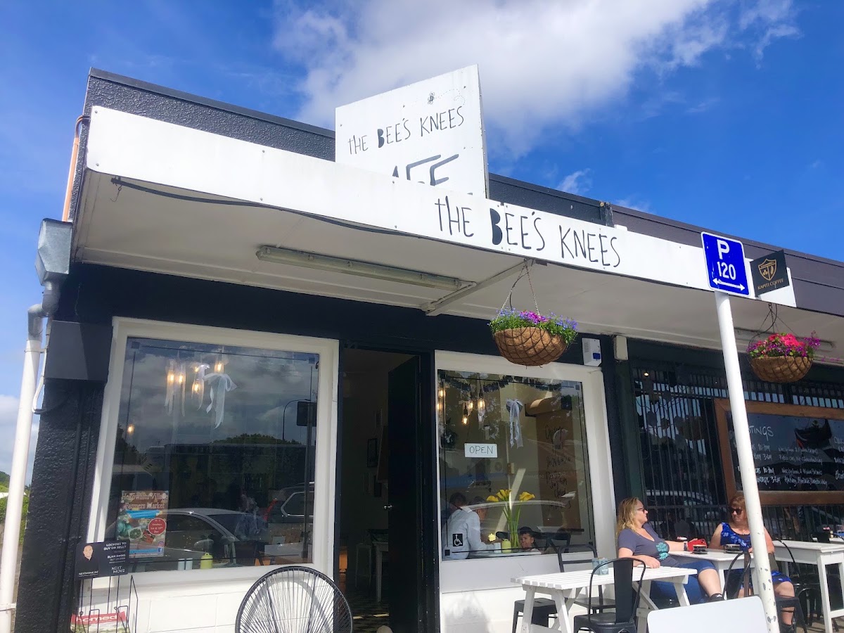 The Bees Knees Cafe