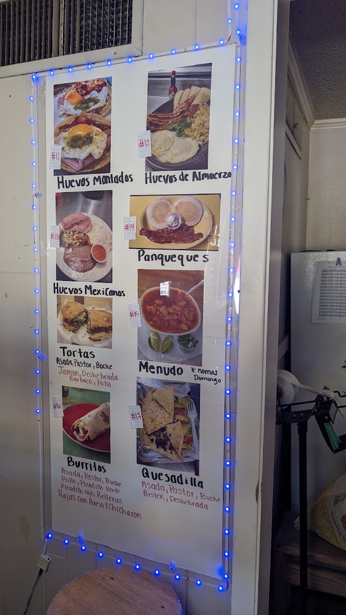 Panaderia y Taquería El Rodeo | Mexican menu board