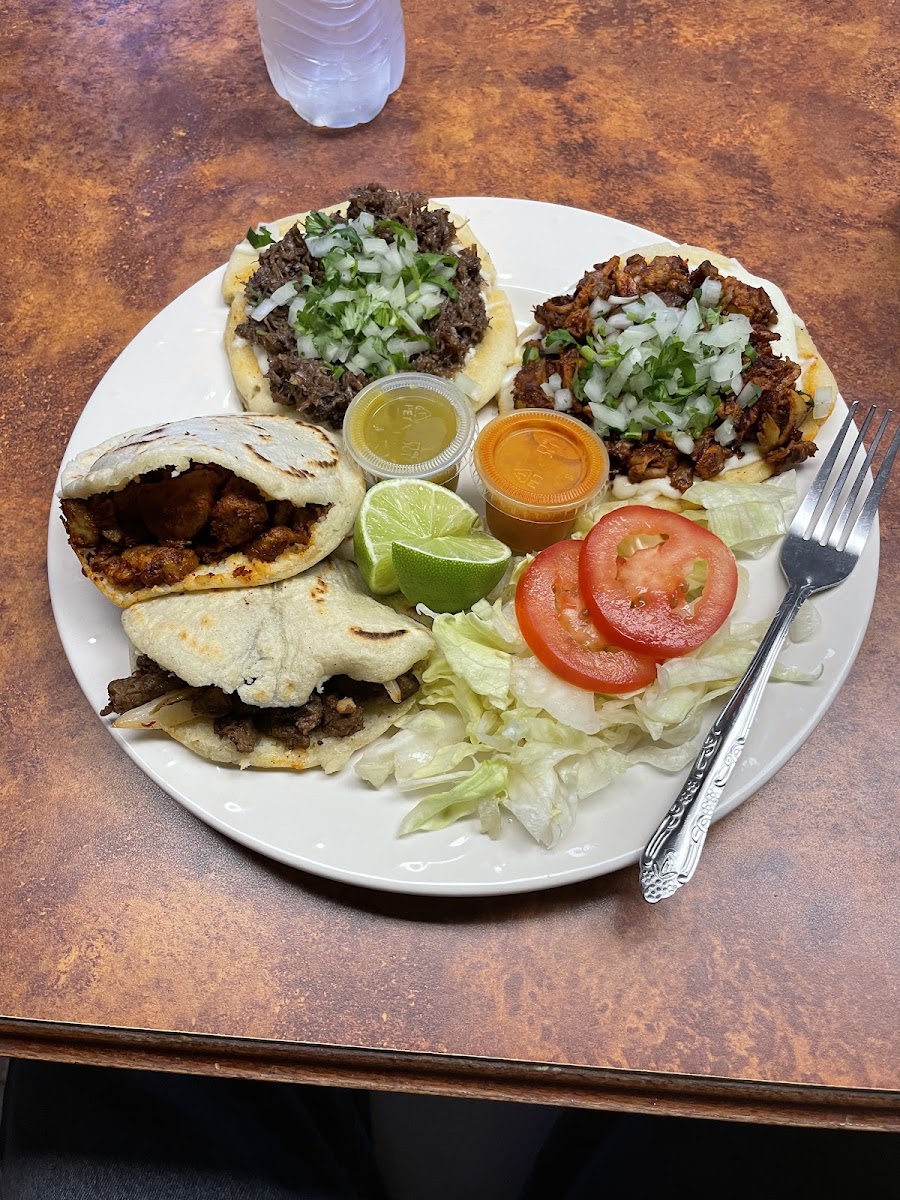 Panaderia y Taquería El Rodeo | Mexican