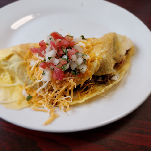 Omelet Sauage and Bacon