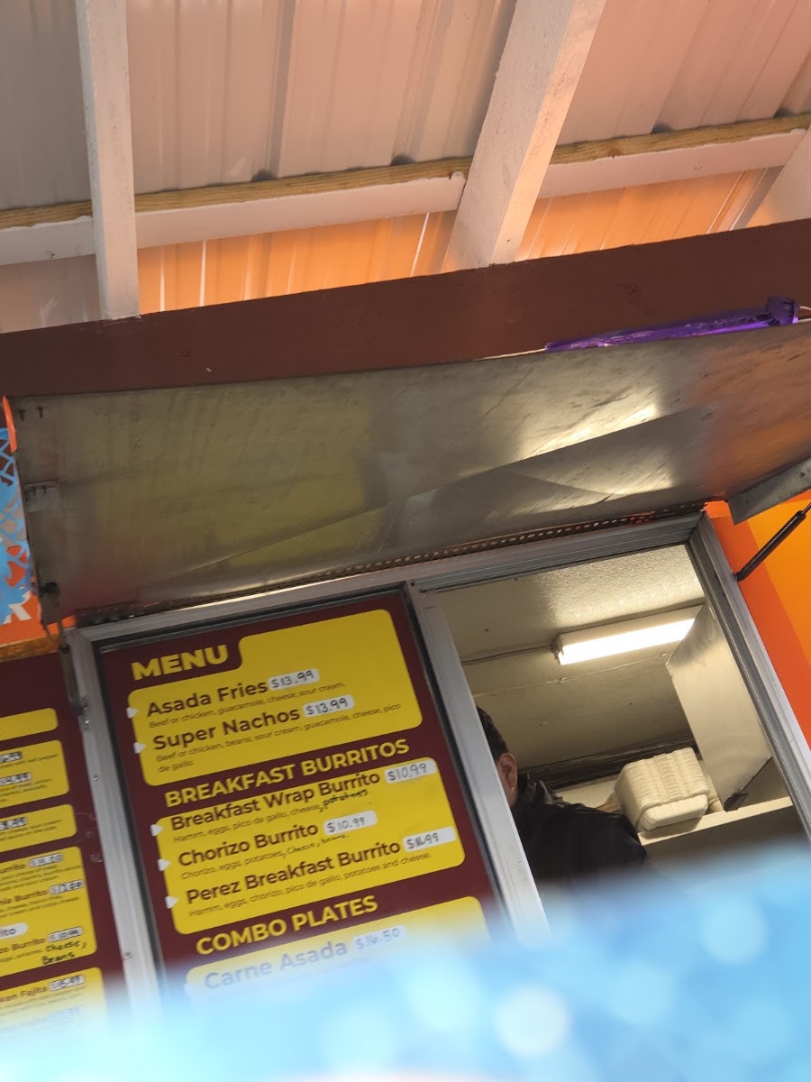 Taqueria Perez menu board