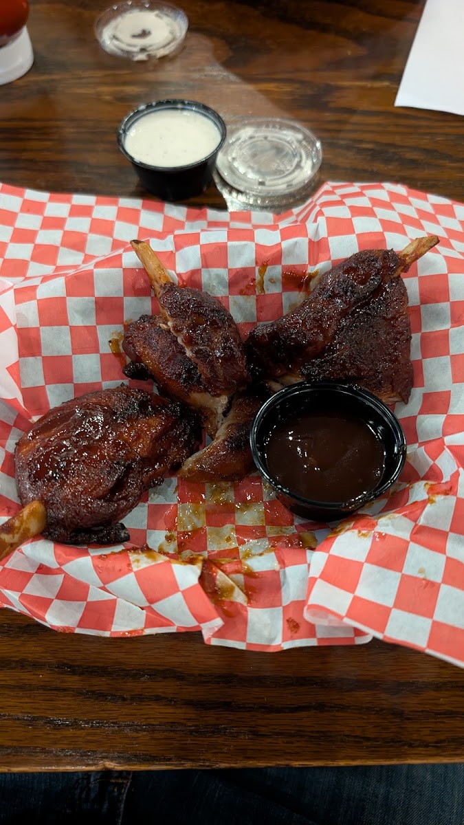 Gem's Alehouse & Woodfired Kitchen
