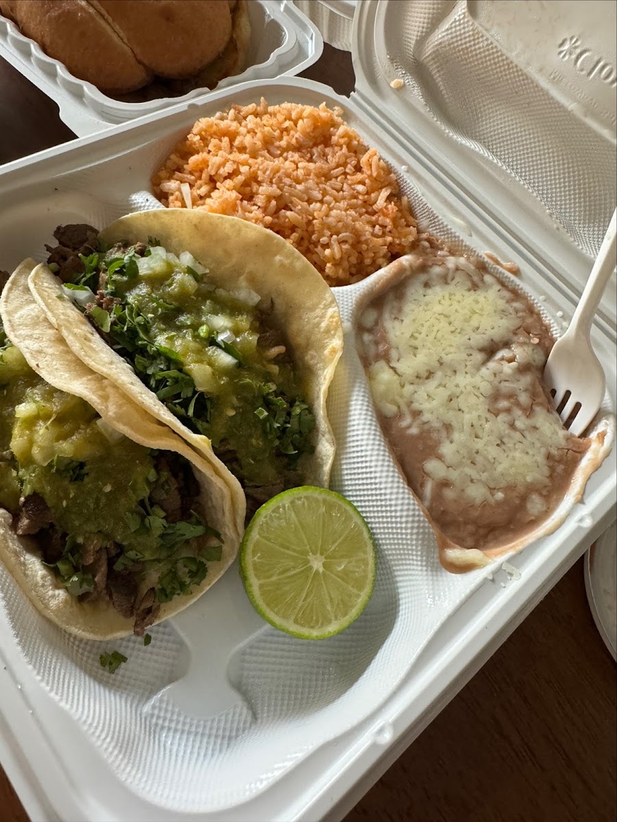 El Tepeyac Restaurant