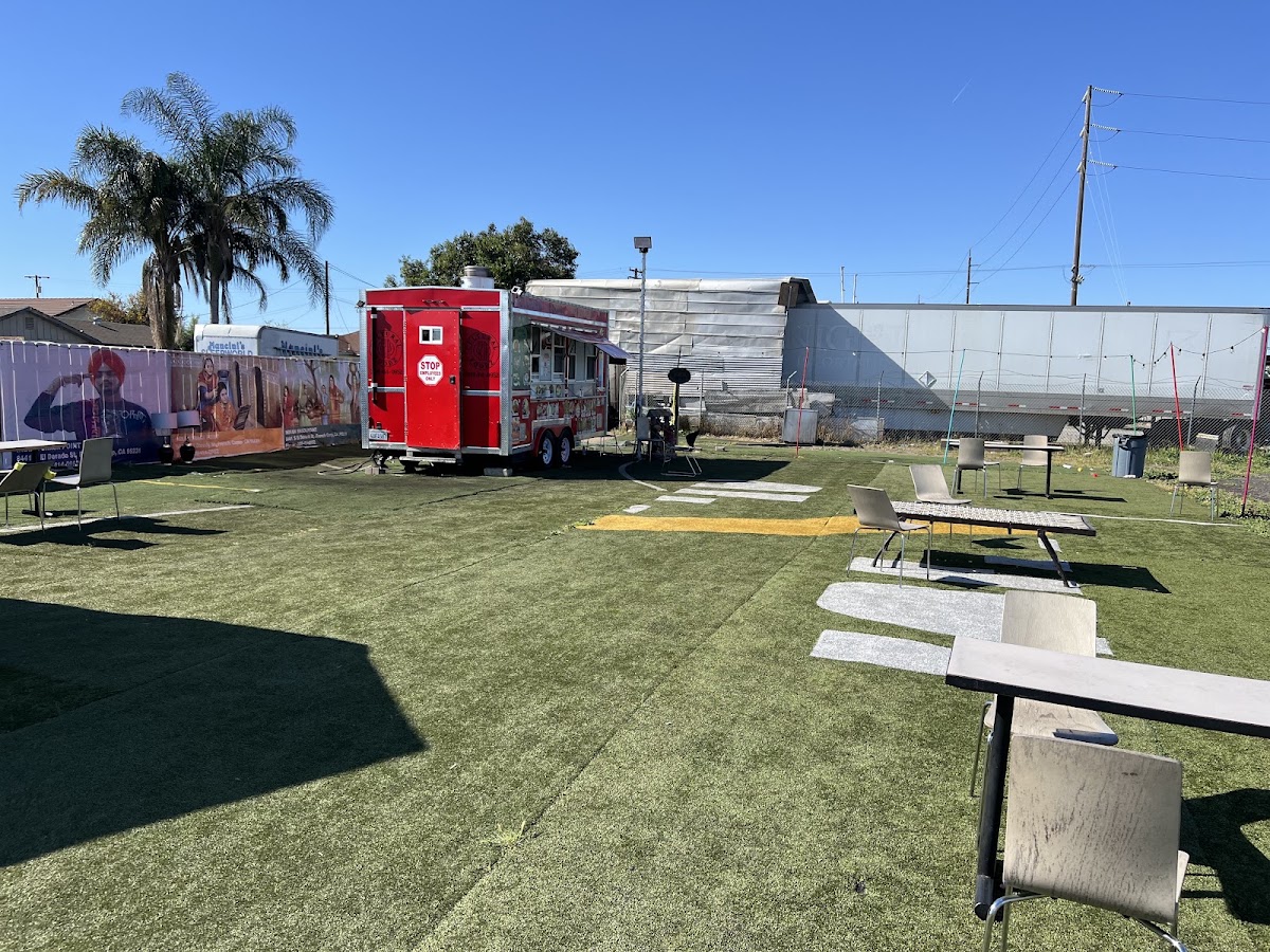 Cultural foodz Truck (Indian Food Truck)