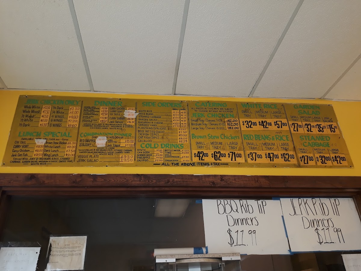 Jerk Palace Hub Int. menu board