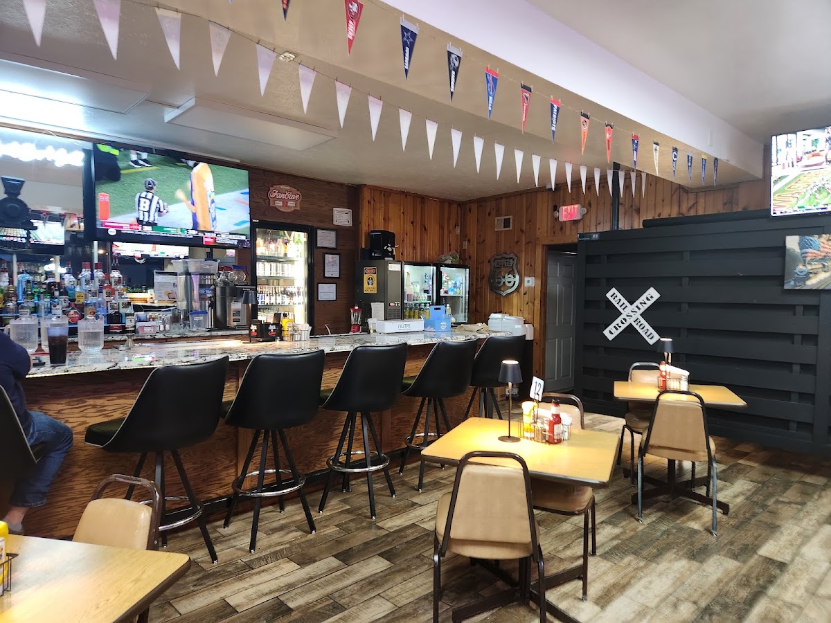 Haas' Sports Bar and Grill
