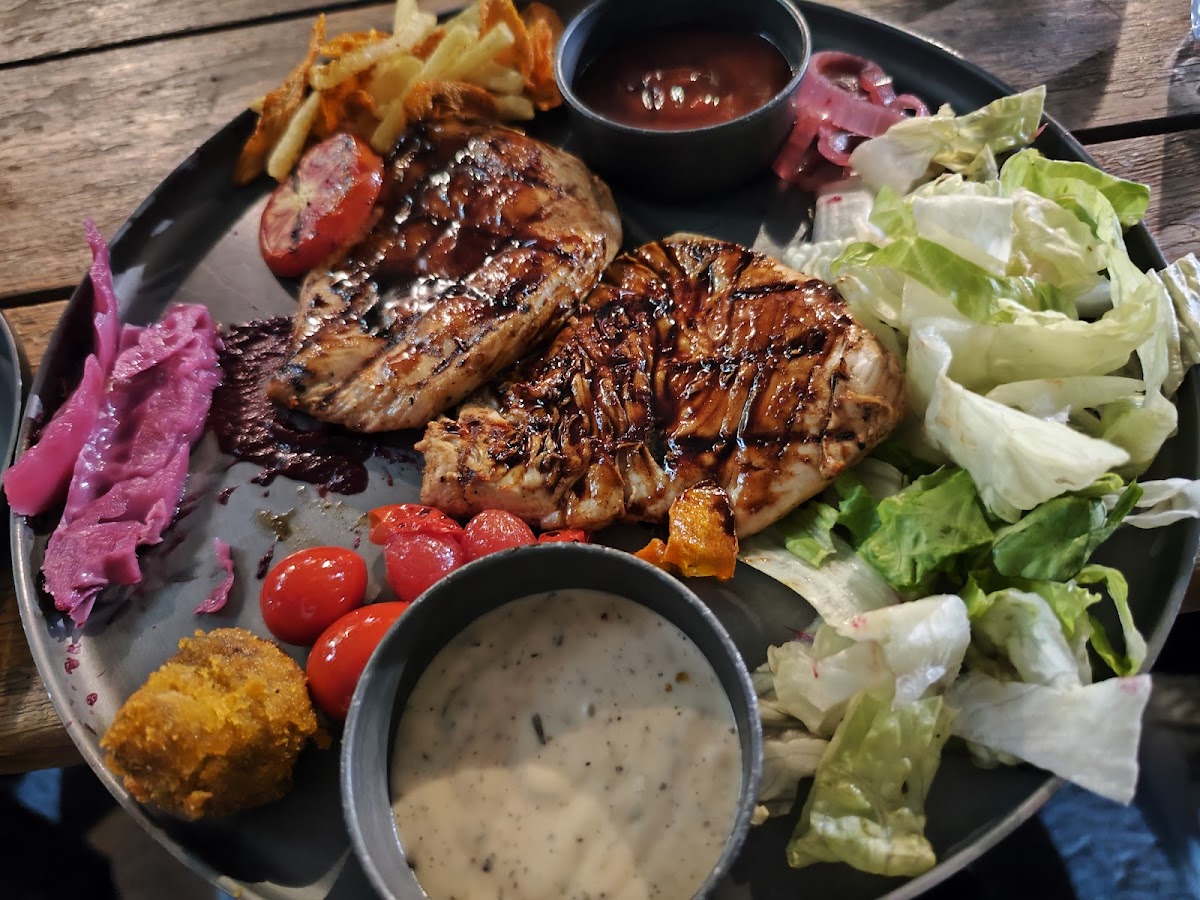 Shahr-e Kaghazi Cafe