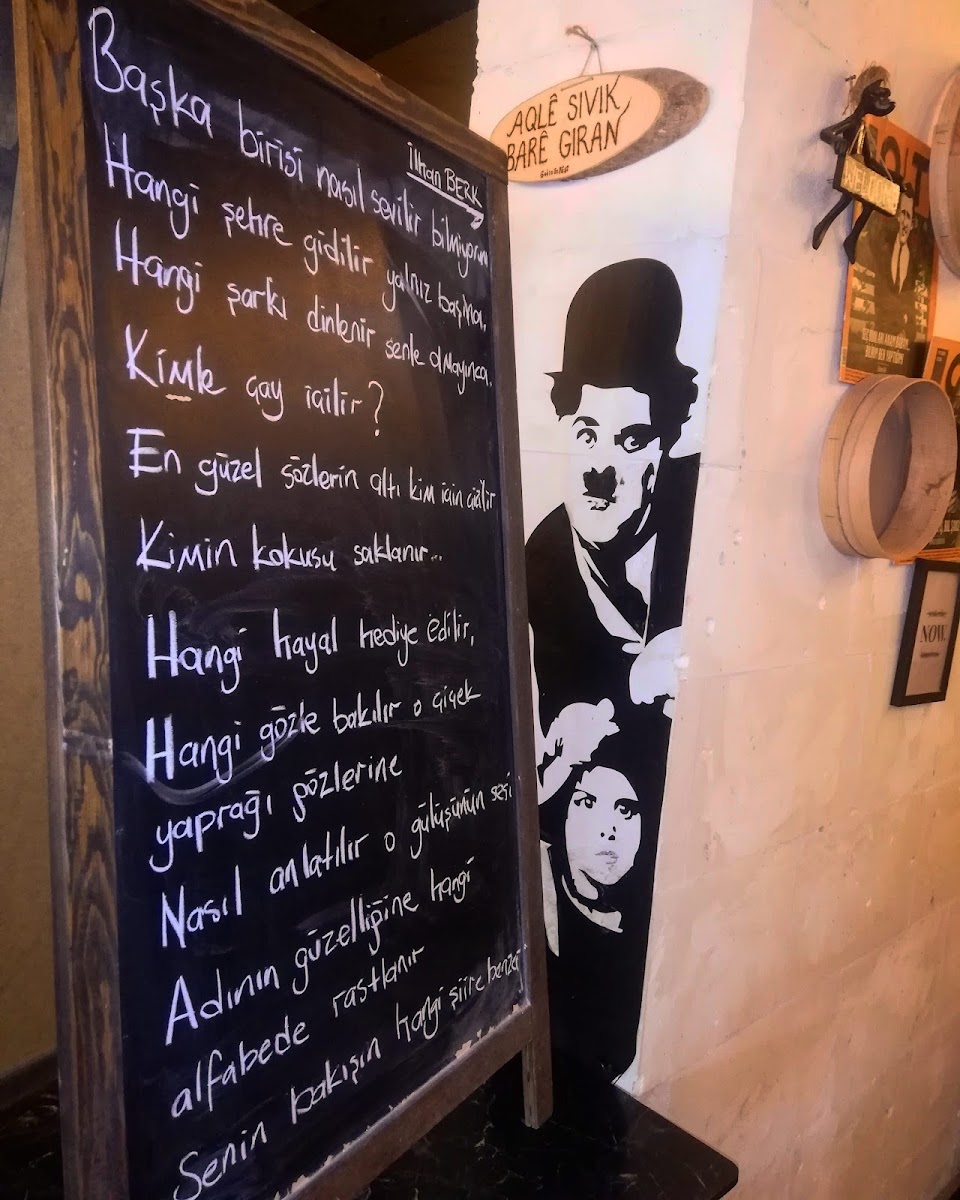 ZeZe Cafe menu board