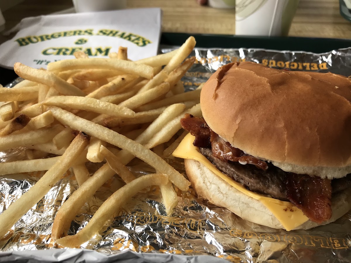 Burgers, Shakes & Cream