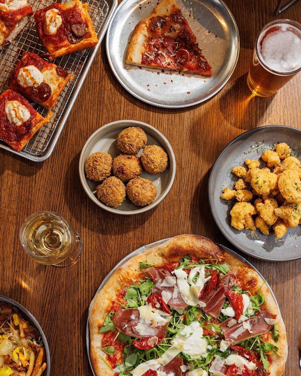 Rotolo's Craft & Crust