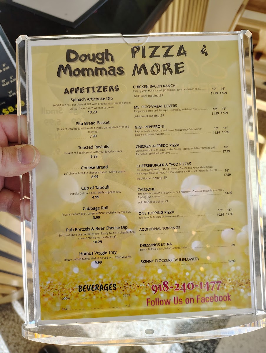 Dough Momma’s menu board
