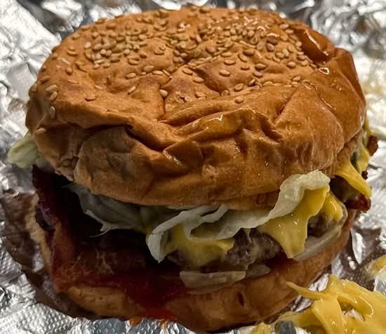 Z Burger District Heights