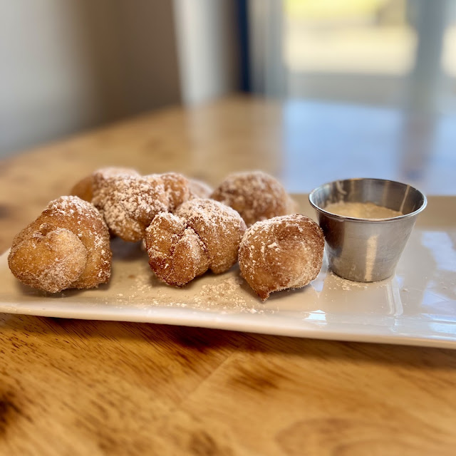 Cinnamon Knots