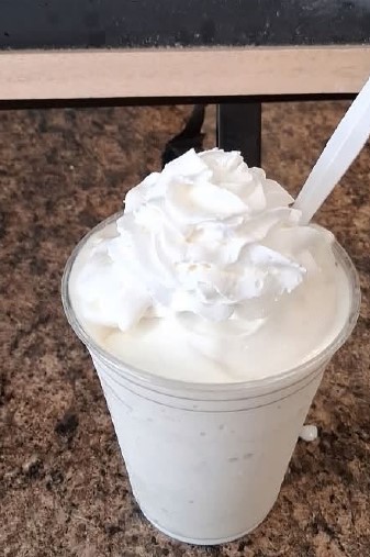 33 North Eats & Treats