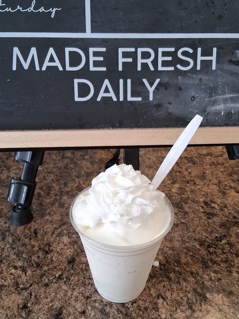33 North Eats & Treats