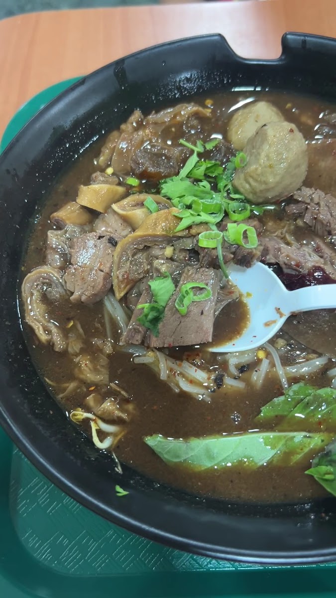 P Dern Thai Kitchen, Niles, IL