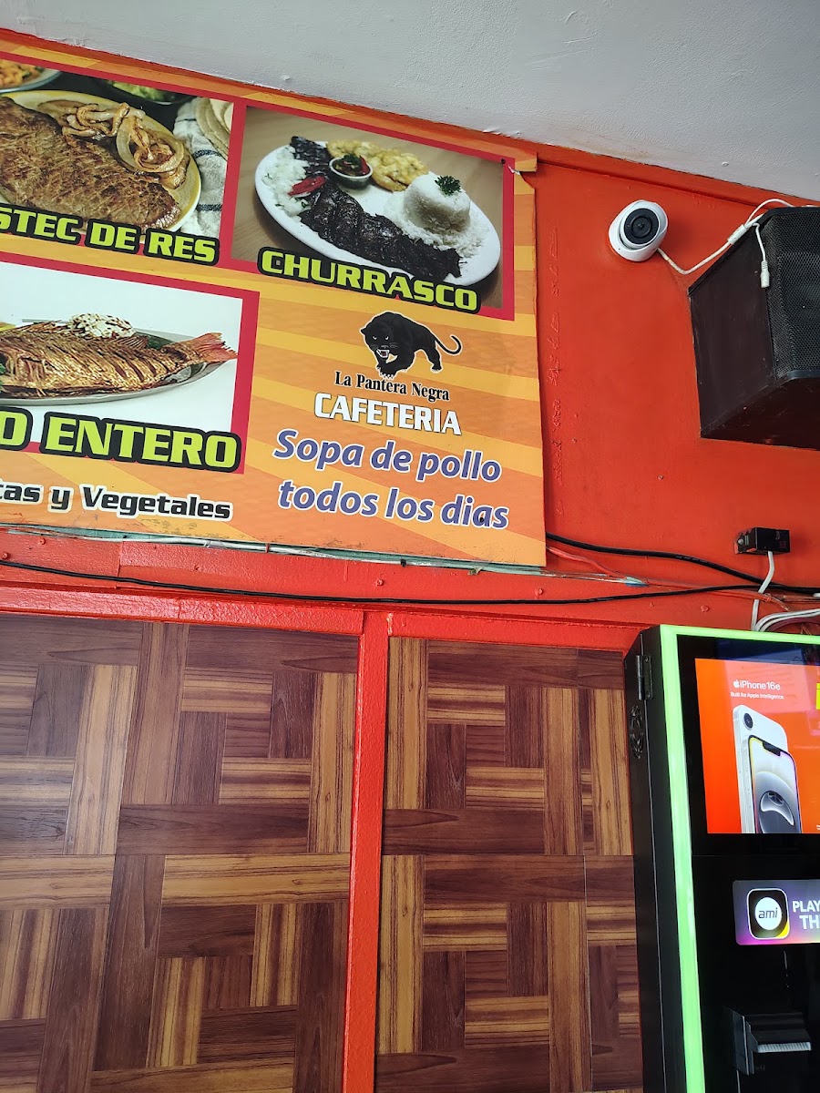 La Pantera Negra menu board