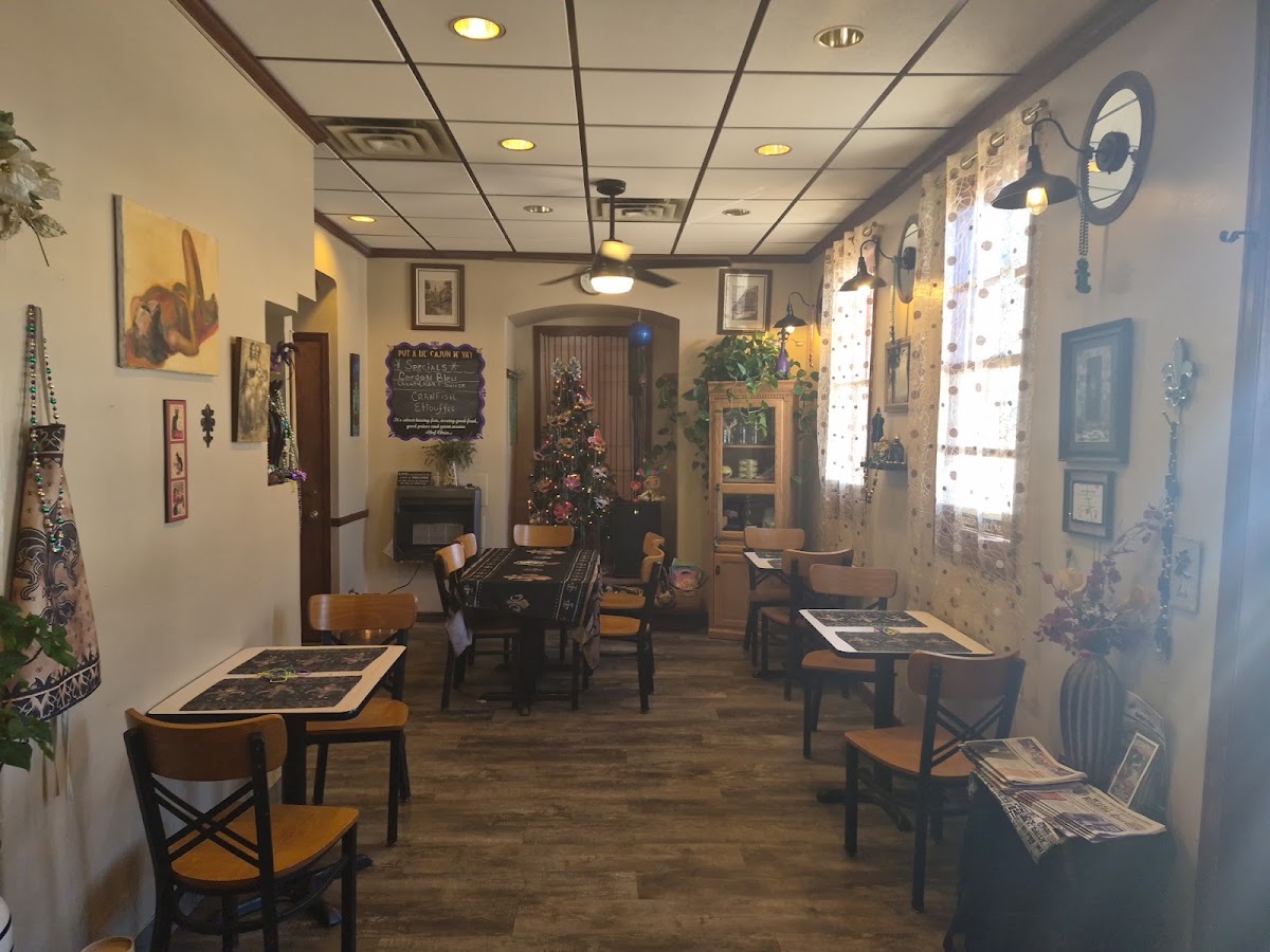 Lan-Yap Cafe