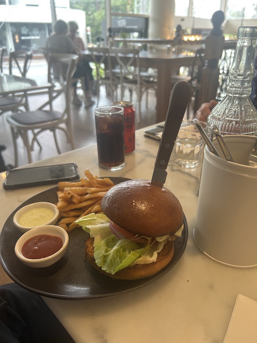 Provence Kitchen/Bakery Cafe