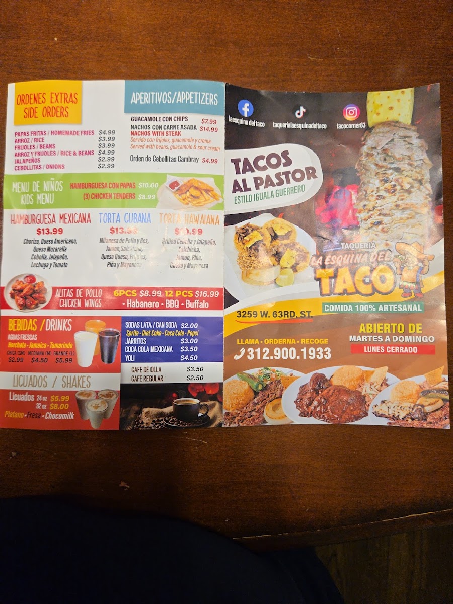 La Esquina del Taco menu board