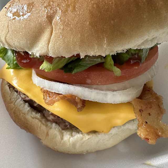 Chili Cheese Burger