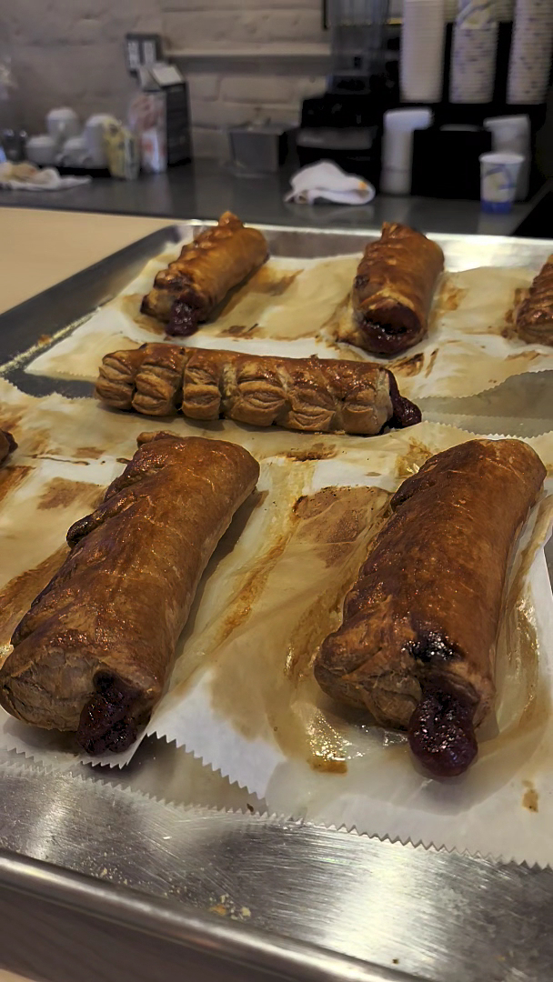 Raices Colombianas Bakery and Restaurant