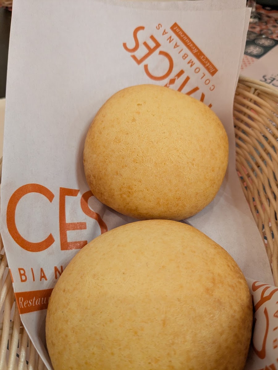 Raices Colombianas Bakery and Restaurant