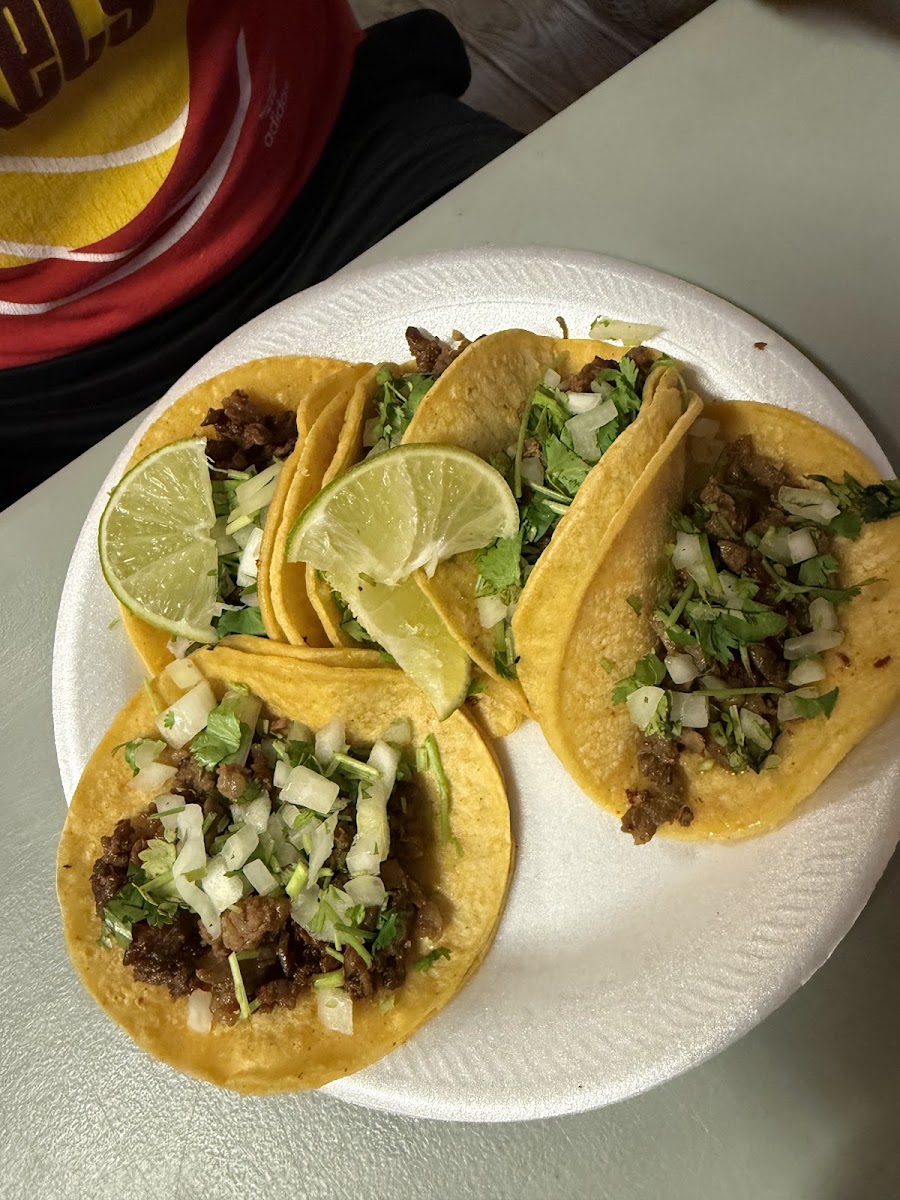 3 Hermanas Taqueria